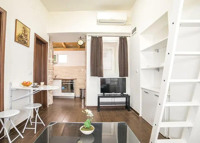 Midtown Center Apartments